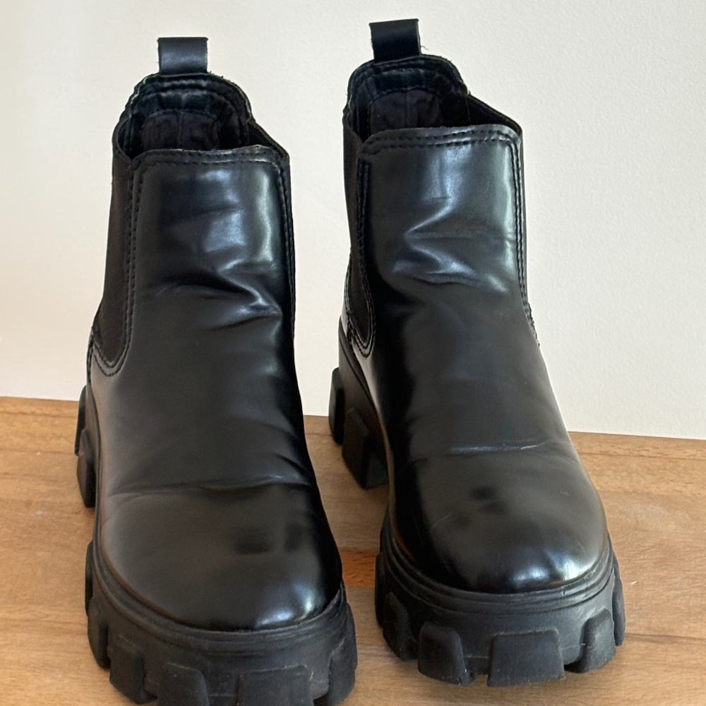 Circus By Sam Edelman Women's Black Chelsea Chunky Ankle Boots